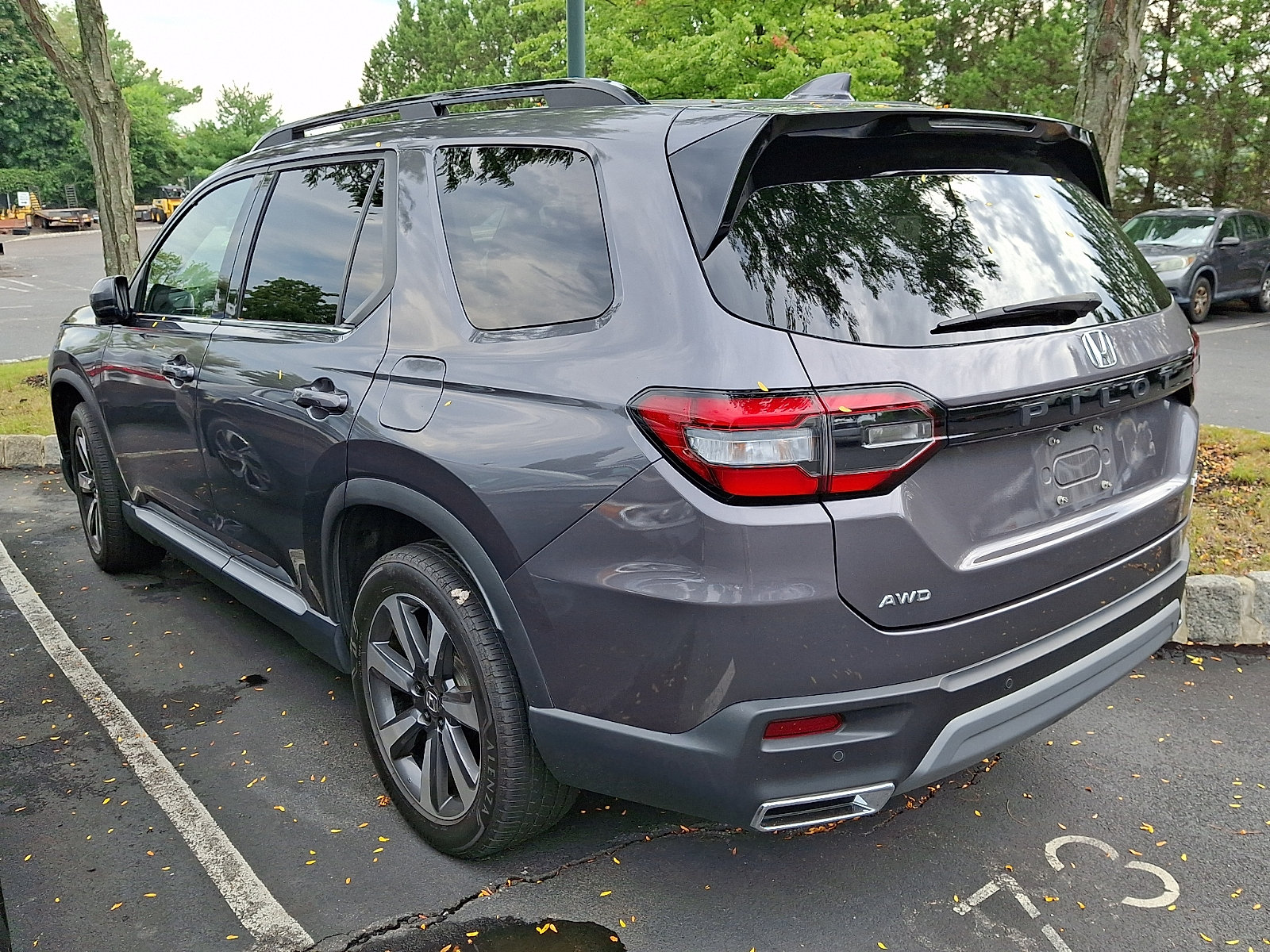 Certified 2025 Honda Pilot Elite image 4