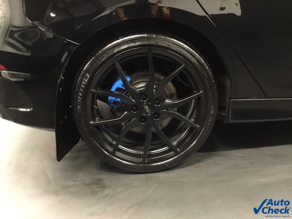 Used 2016 Ford Focus RS image 17