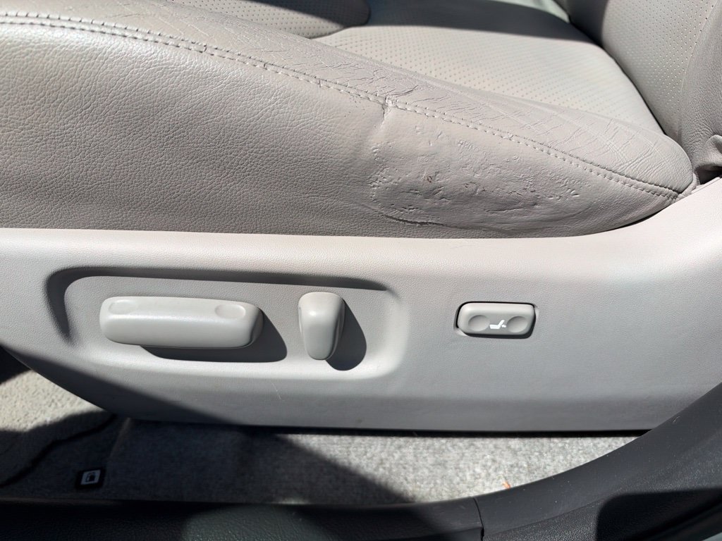 Used 2007 Toyota RAV4 Limited FWD image 12
