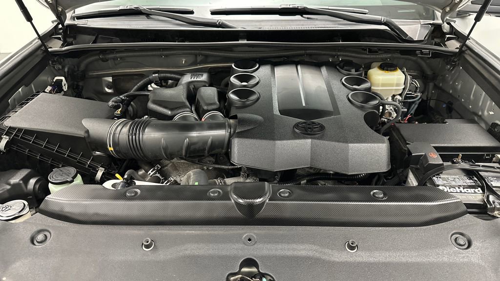 Used 2016 Toyota 4Runner Limited image 11