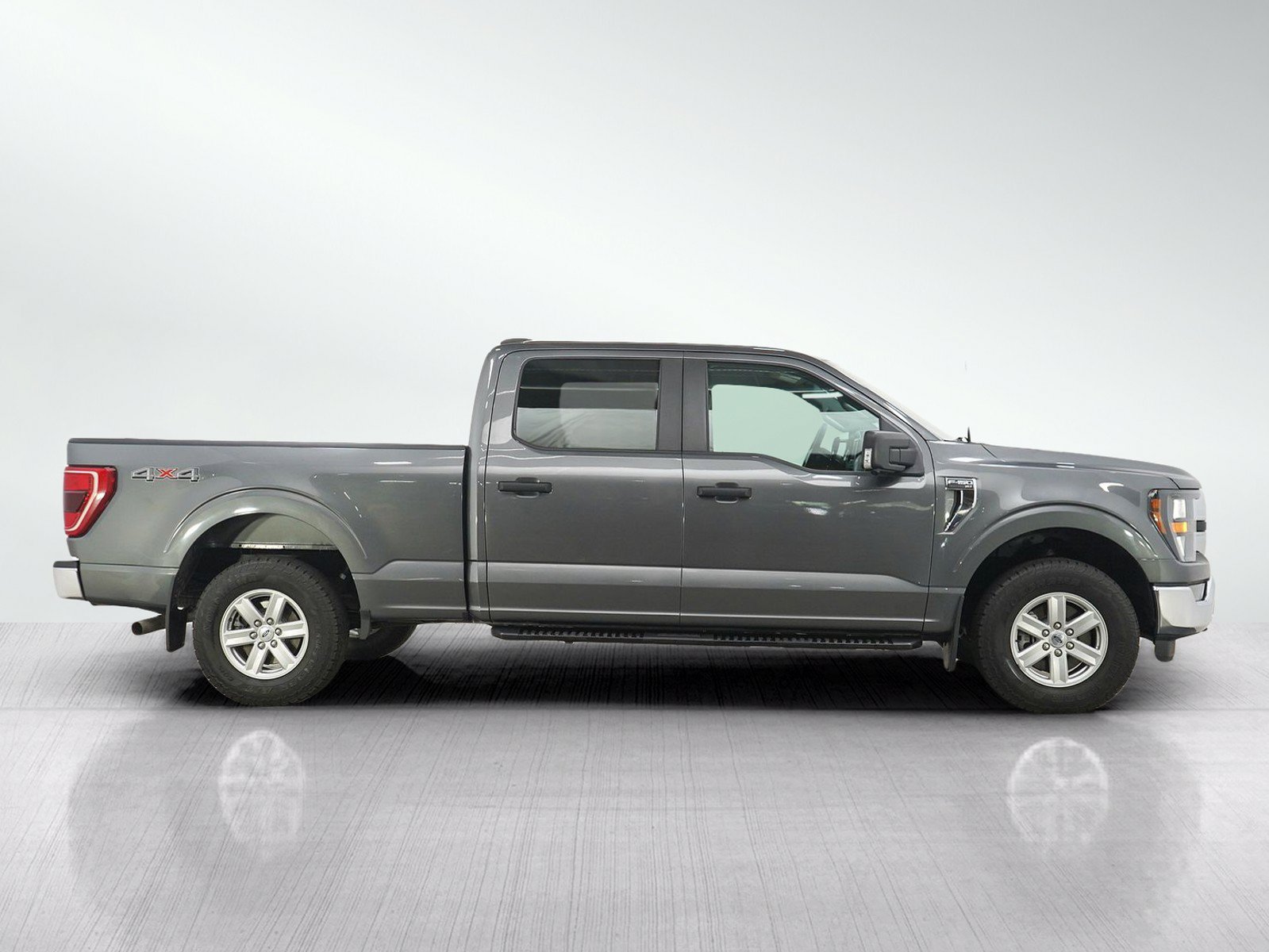 Used 2023 Ford F150 XLT w/ Trailer Tow Package AWD/4WD image 7