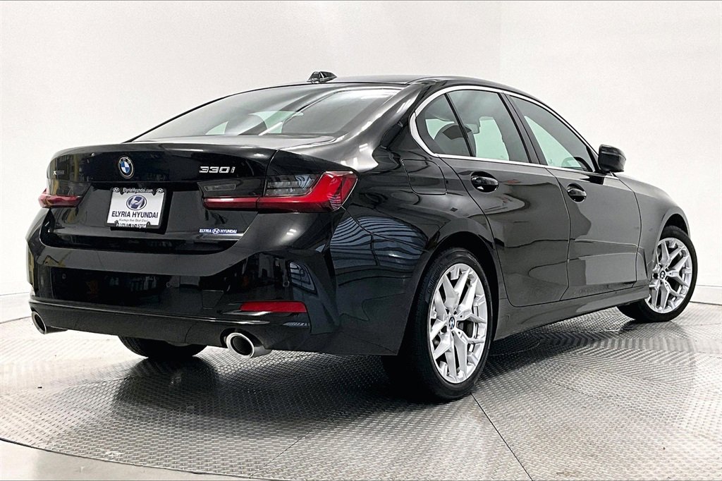 Used 2025 BMW 330i xDrive 330i xDrive image 2