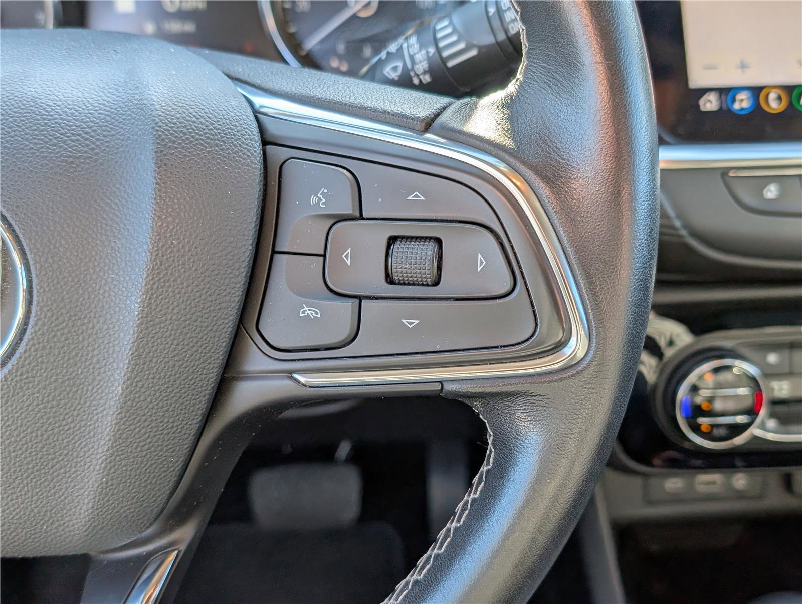 Used 2021 Buick Encore GX Select w/ Advanced Technology Package image 23