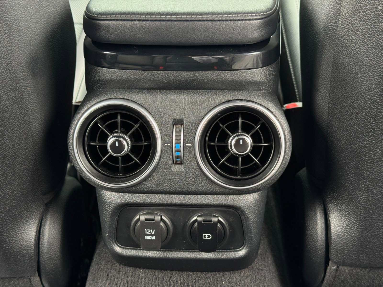 Used 2020 Kia Stinger GT-Line image 29