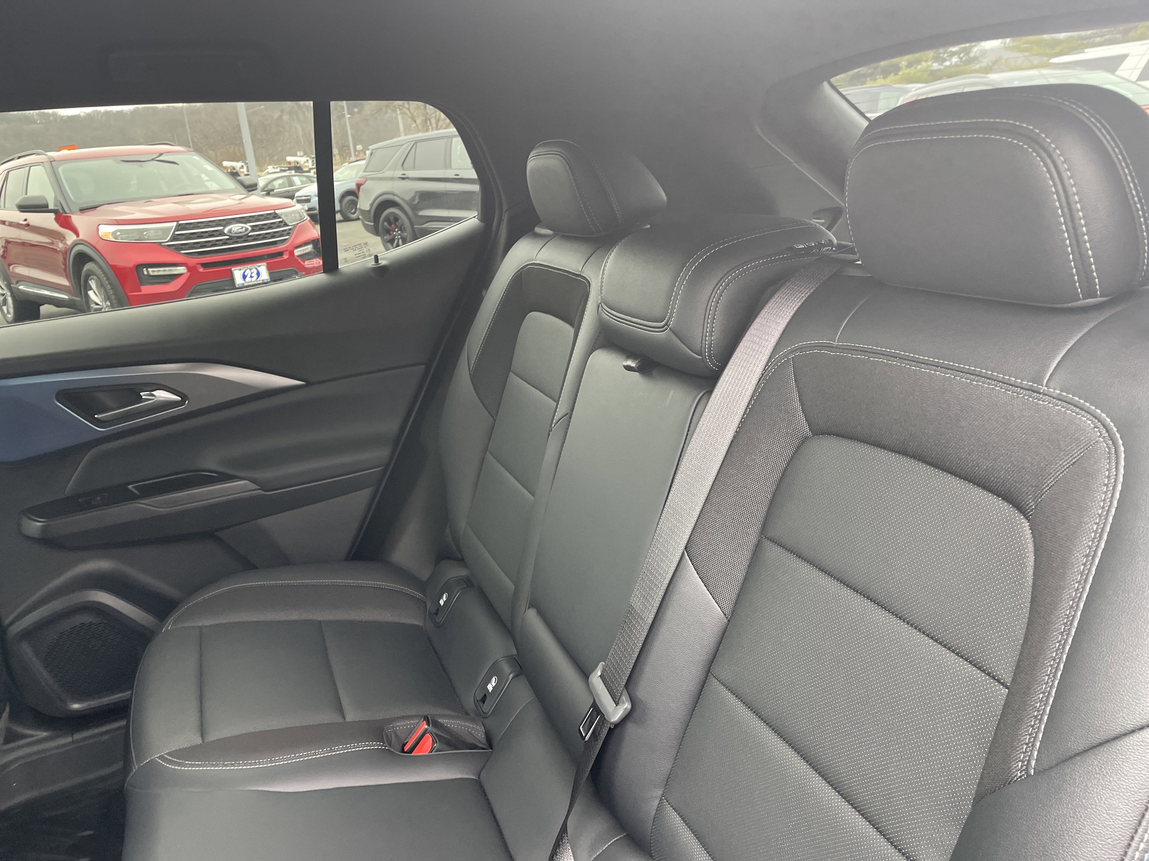 Used 2024 Chevrolet Equinox EV LT image 14