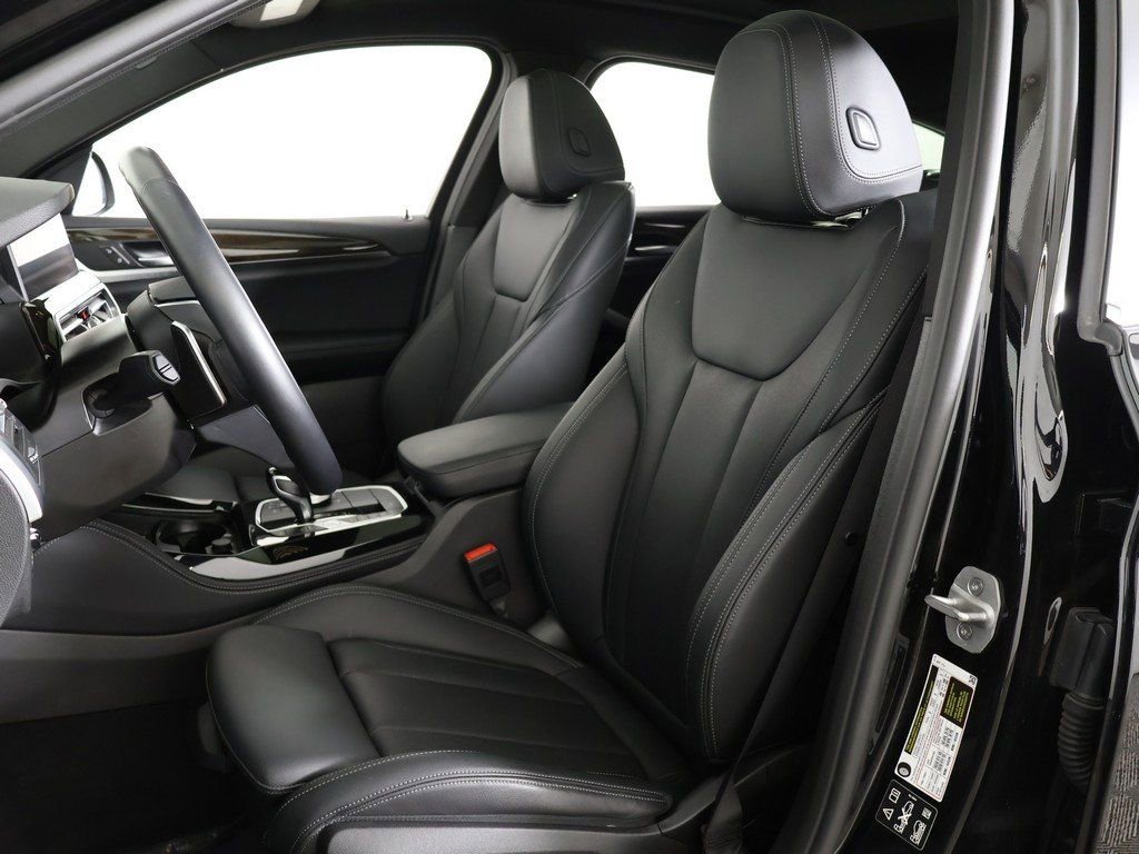 Used 2025 BMW X4 xDrive30i image 35