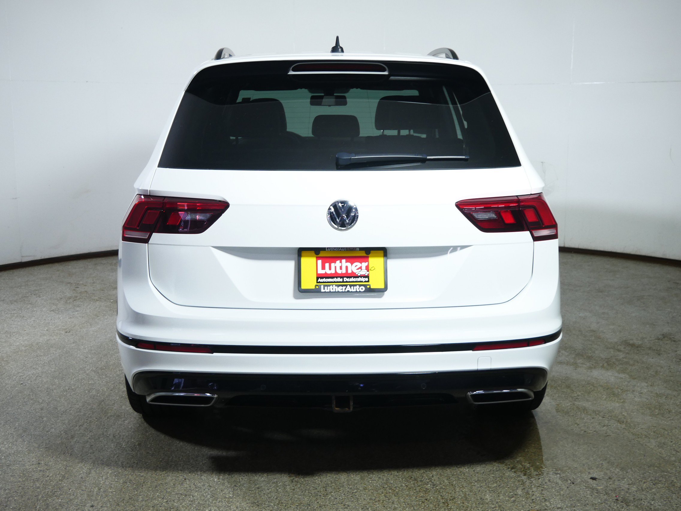 Used 2021 Volkswagen Tiguan SE R-Line AWD/4WD image 6