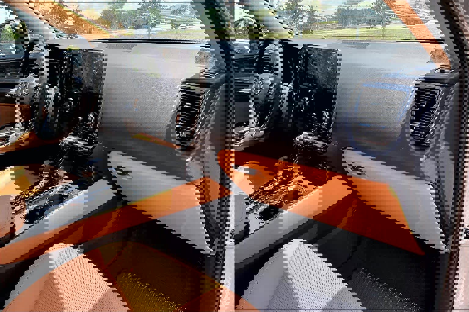 Used 2025 Lexus NX 250 FWD w/ Cold Area Package image 18