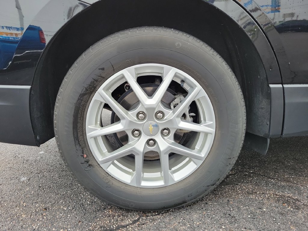 Used 2023 Chevrolet Equinox LT FWD image 8