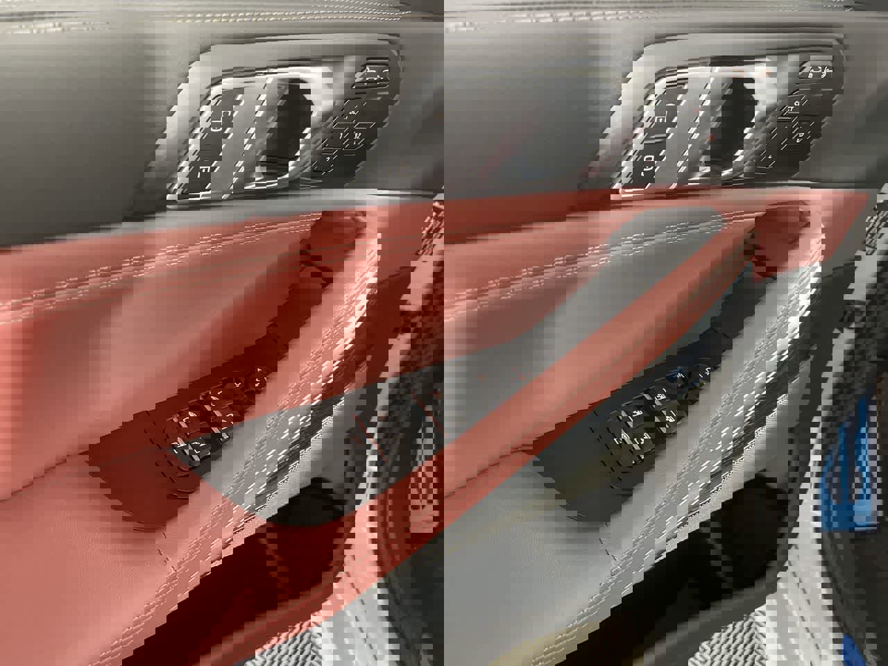 Certified 2024 BMW X6 xDrive40i w/ Premium Package image 11