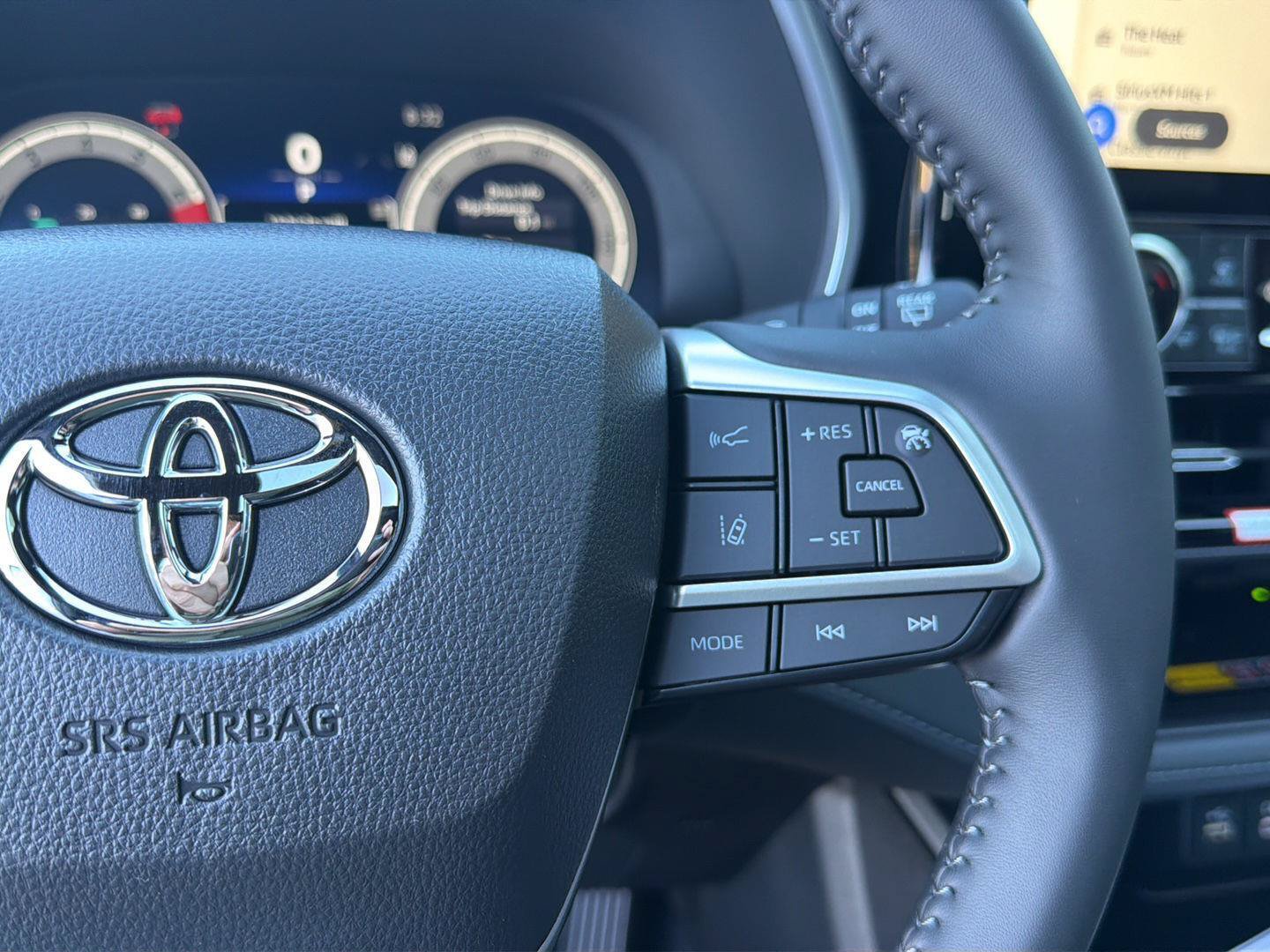 New 2026 Toyota Highlander XSE AWD/4WD image 23