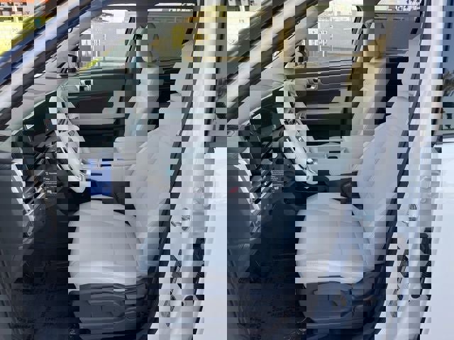 New 2026 Hyundai Santa Fe SE image 16