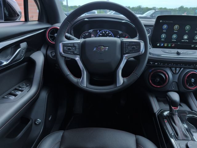 Used 2026 Chevrolet Blazer RS w/ Driver Confidence II Package AWD/4WD image 2