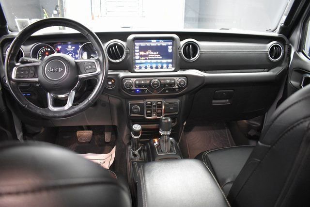 Used 2022 Jeep Wrangler Unlimited Sahara w/ Cold Weather Group image 13