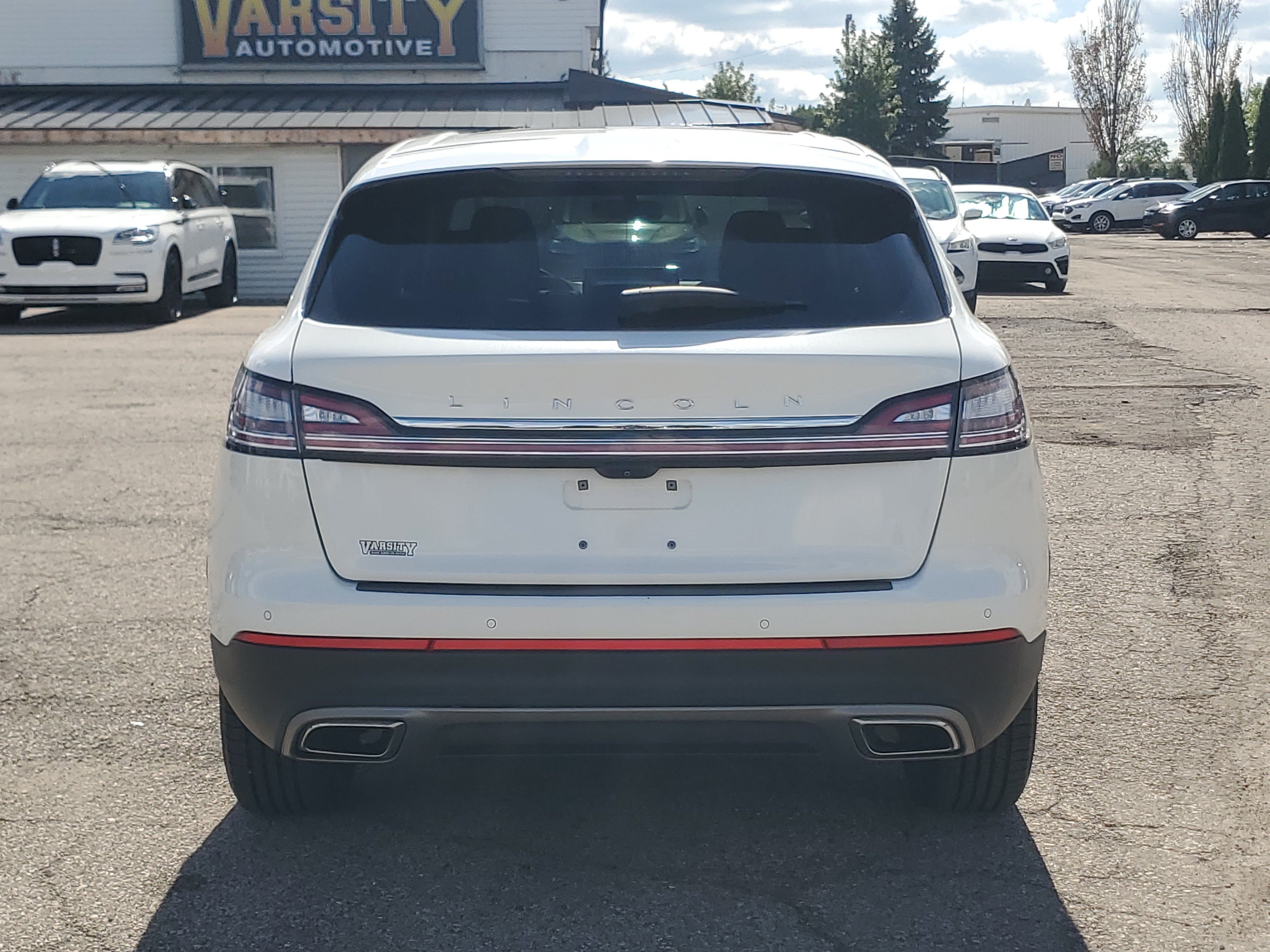 Certified 2023 Lincoln Nautilus Reserve AWD/4WD image 5