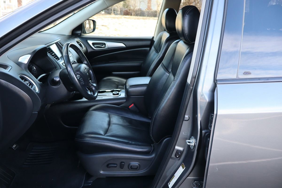 Used 2019 Nissan Pathfinder SL AWD/4WD image 19