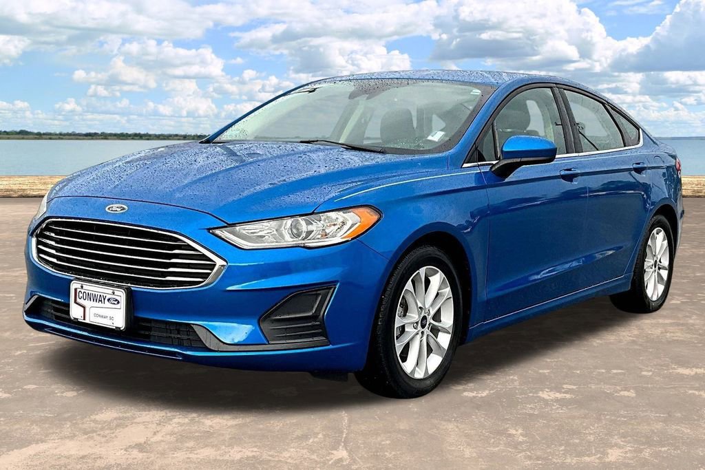 Used 2020 Ford Fusion SE image 4