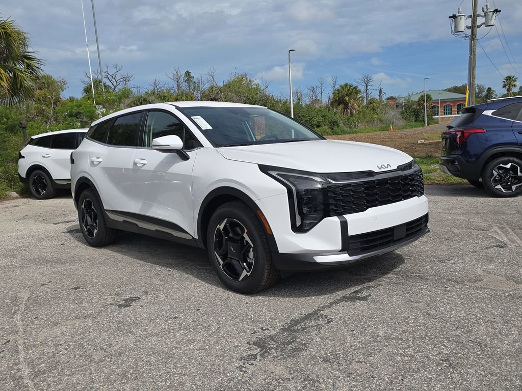 New 2026 Kia Sportage EX image 2