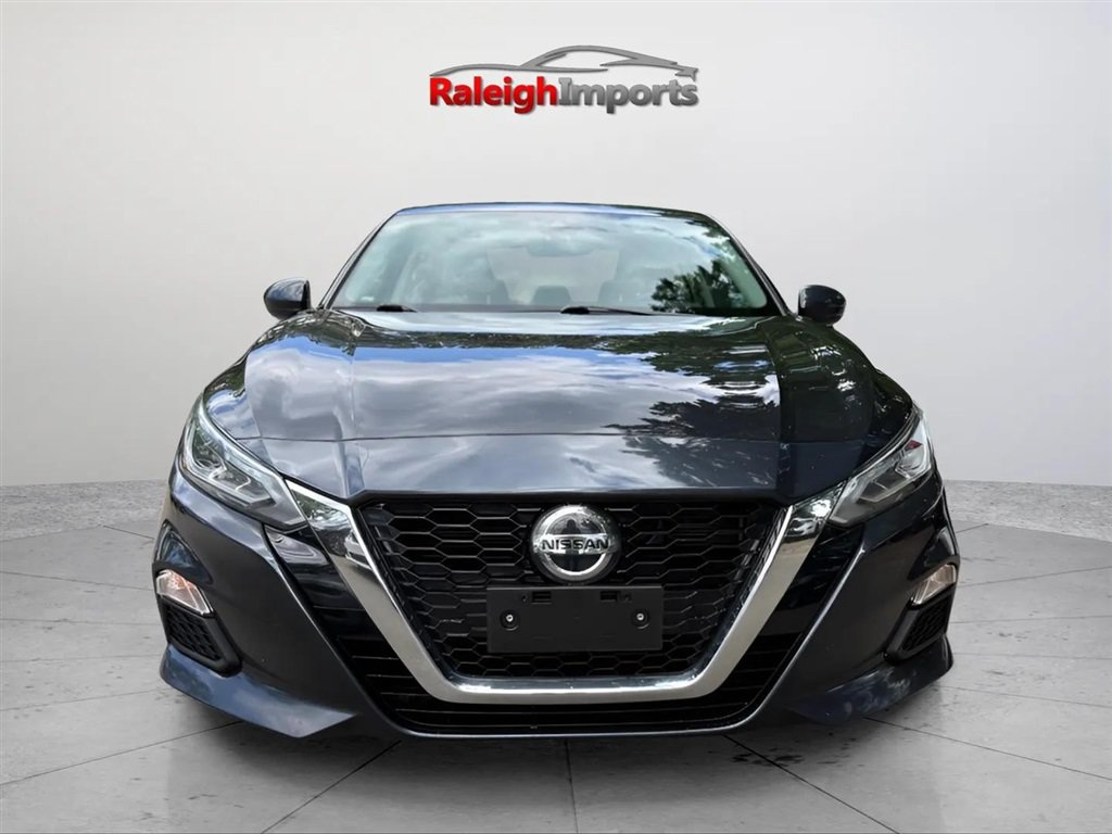 Used 2021 Nissan Altima 2.5 SV FWD image 2