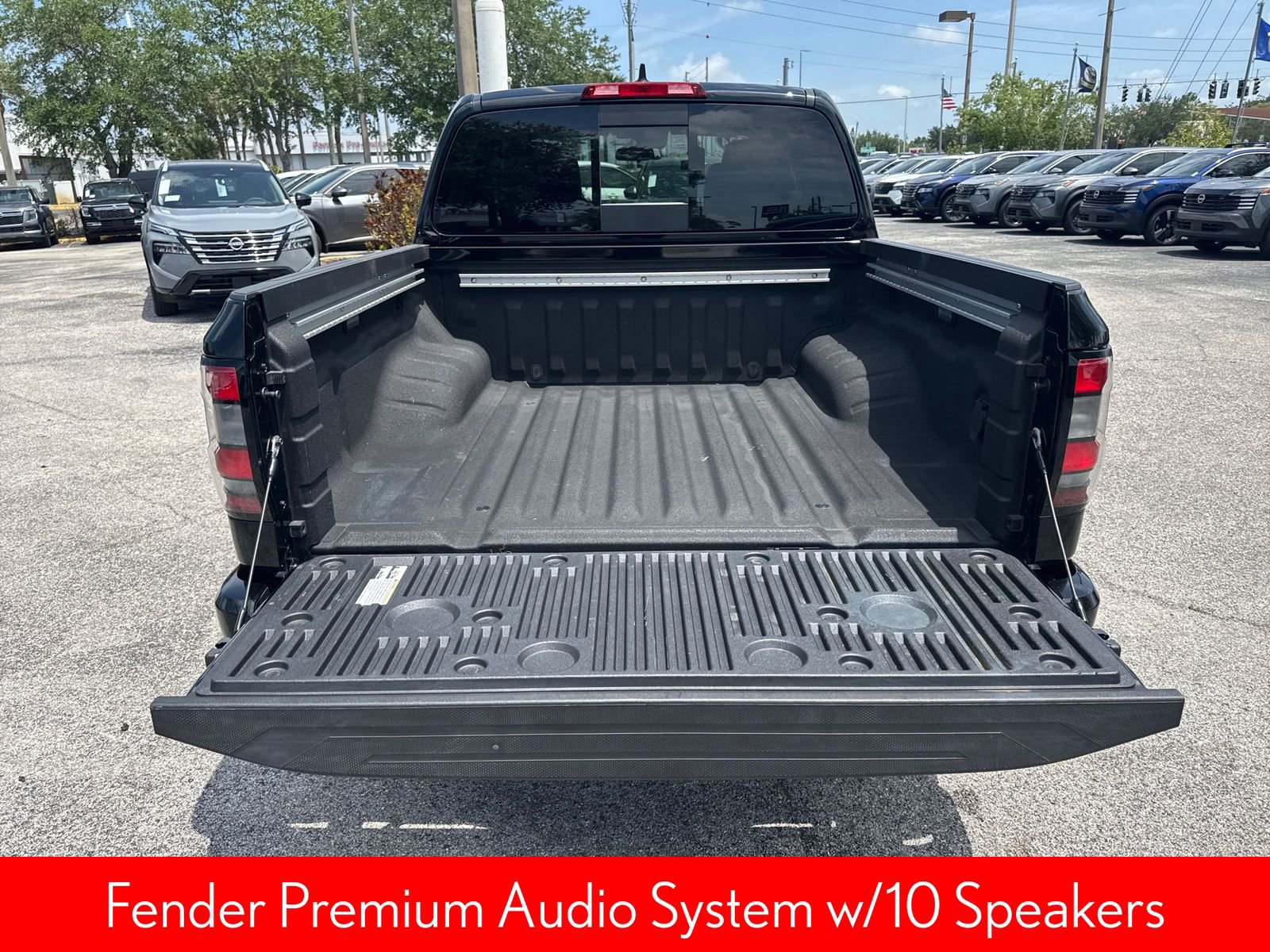 Used 2024 Nissan Frontier SV w/ Hardbody Edition AWD/4WD image 7
