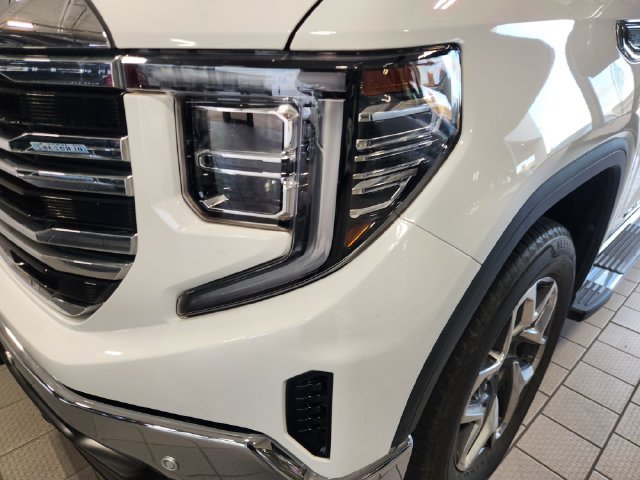 Used 2024 GMC Sierra 1500 SLT RWD image 6