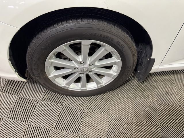 Used 2011 Toyota Venza AWD w/ Convenience Pkg image 13