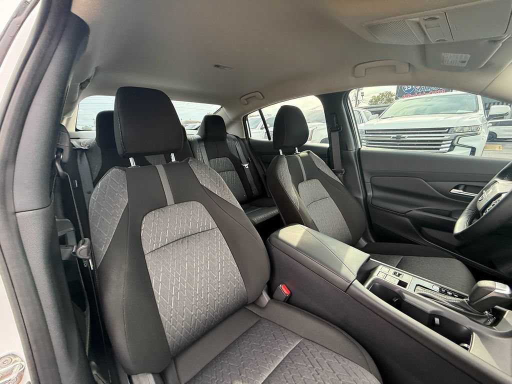 Used 2026 Nissan Sentra SV w/ SV Convenience Package FWD image 25