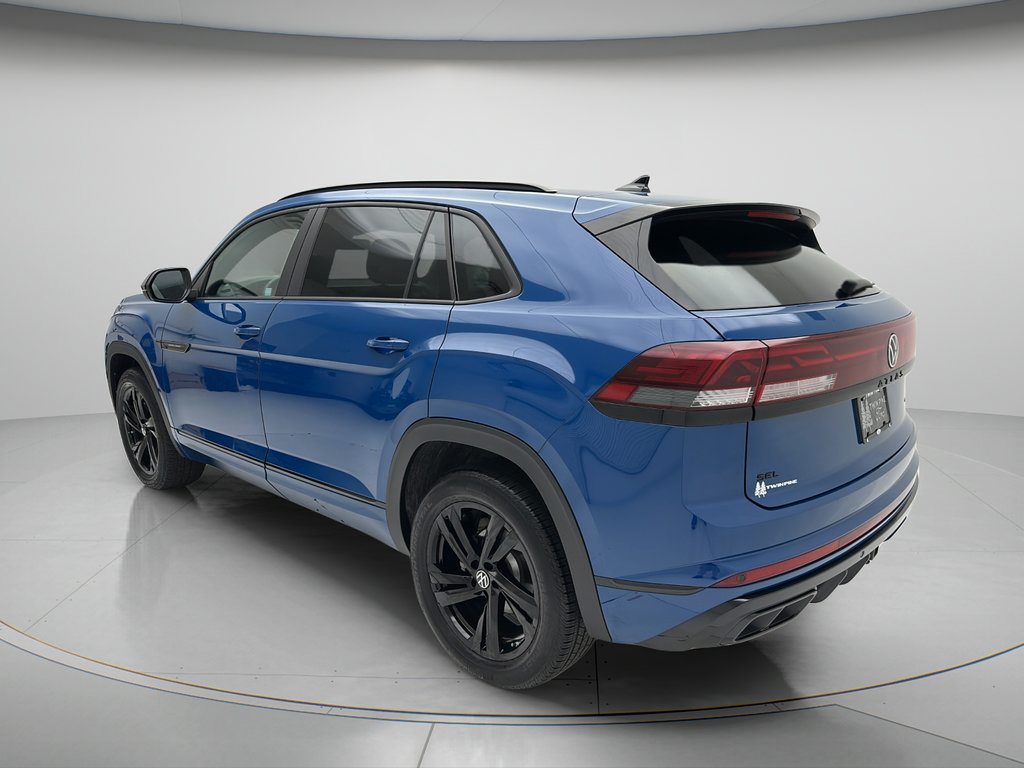 Used 2025 Volkswagen Atlas Cross Sport SEL R-Line AWD/4WD image 8