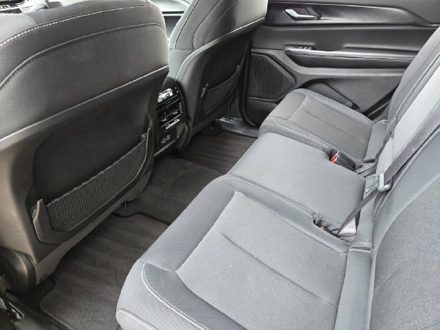 Certified 2024 Jeep Grand Cherokee L Laredo AWD/4WD image 29