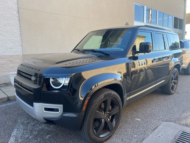 Used 2023 Land Rover Defender 130 S image 1