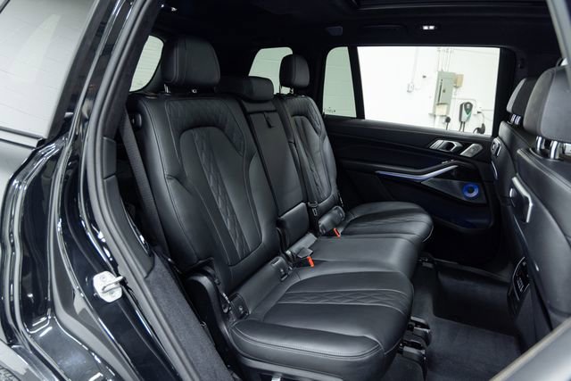 Certified 2025 BMW X7 M60i image 24