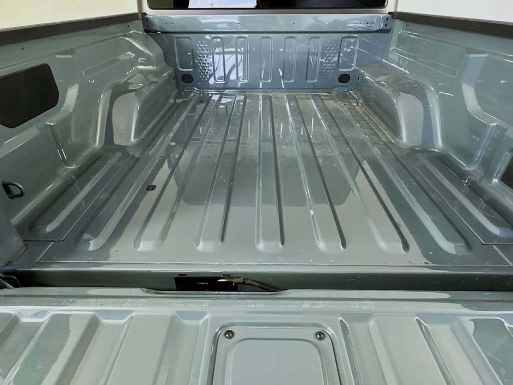 Certified 2025 Jeep Gladiator Sport AWD/4WD image 37