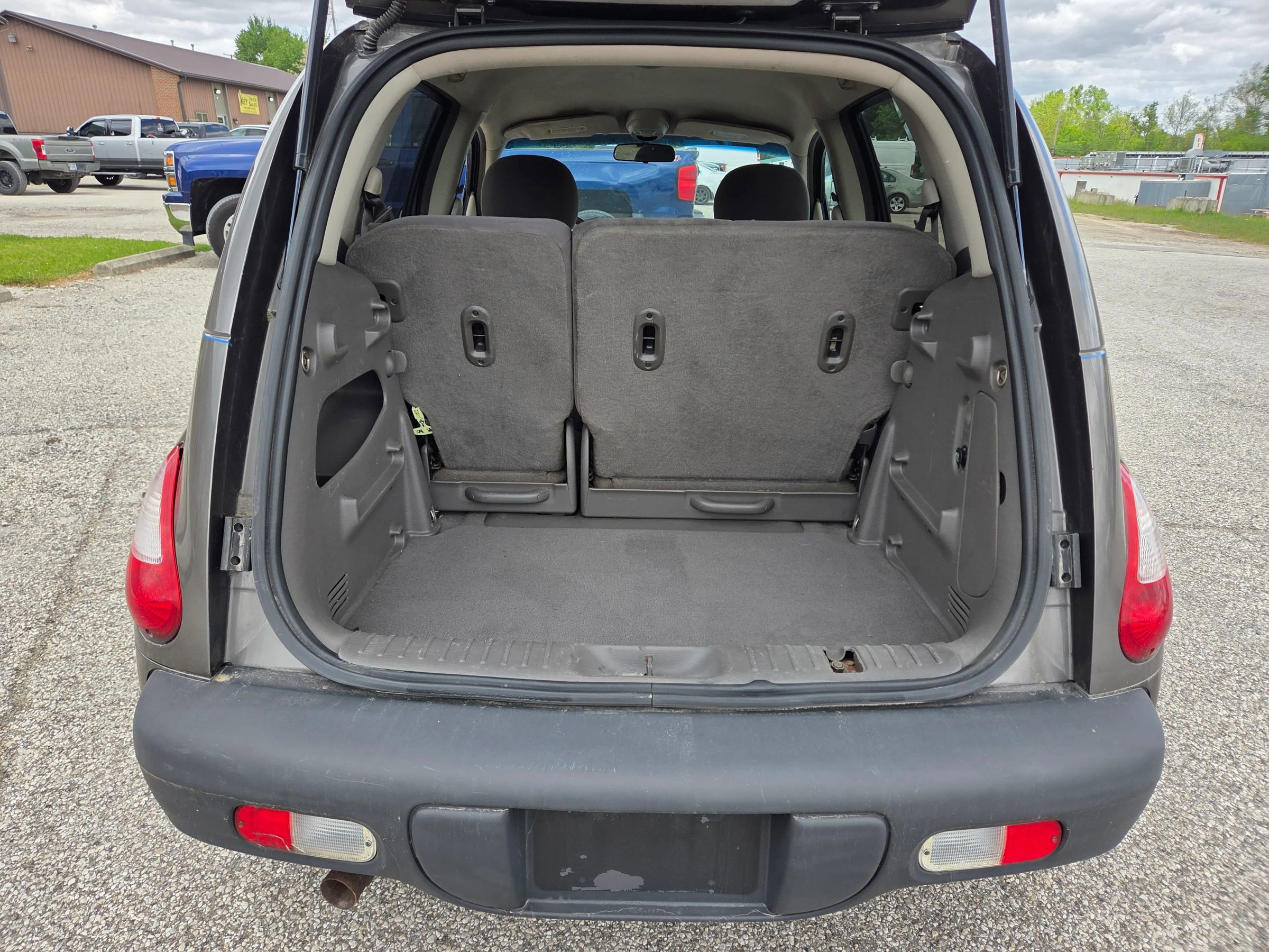 Used 2002 Chrysler PT Cruiser FWD image 16