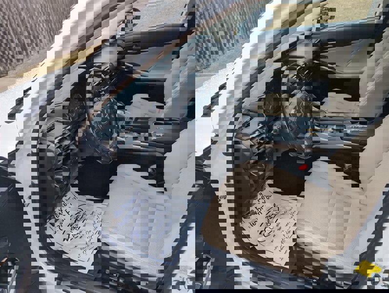 Used 2017 Lexus IS 200t image 10