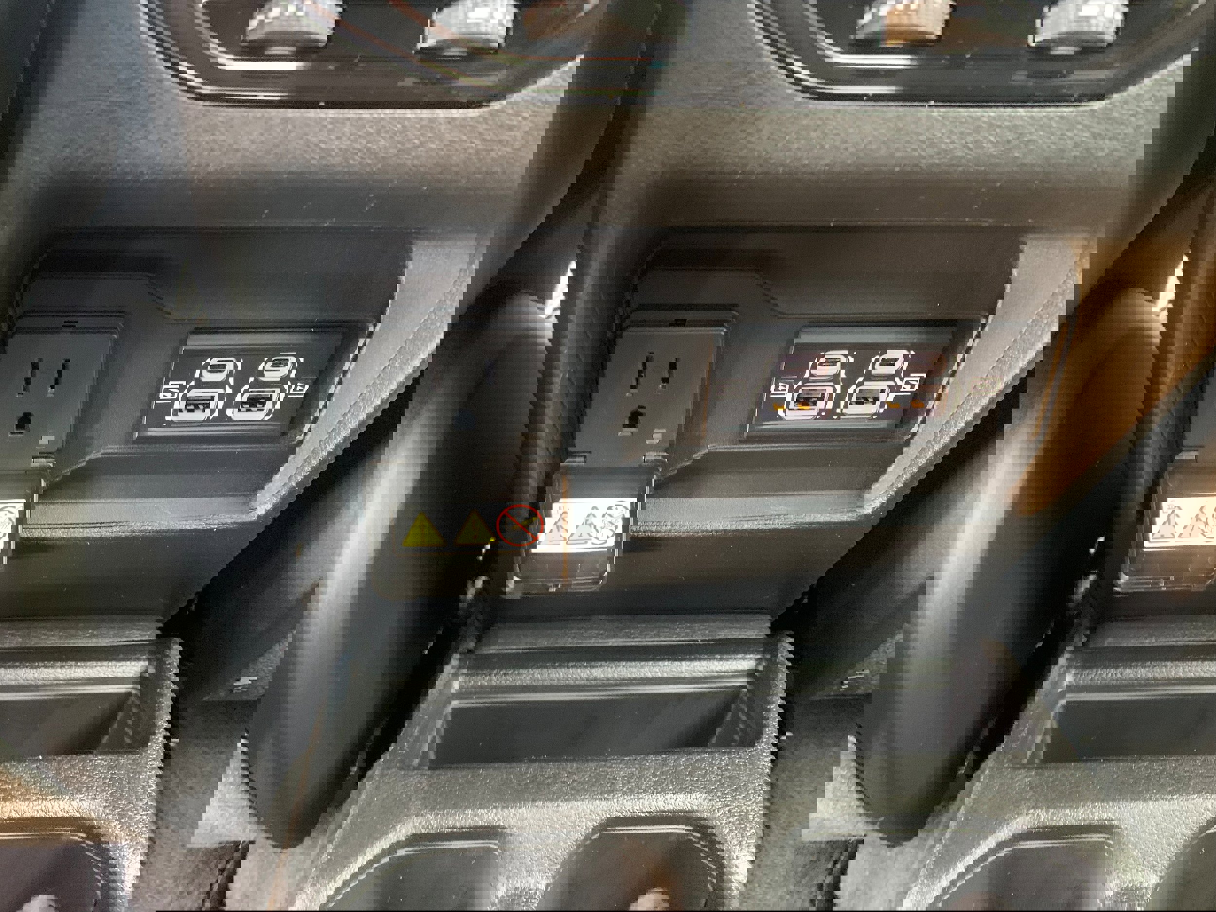 New 2025 Jeep Grand Cherokee L Laredo w/ Luxury Tech Group I image 25