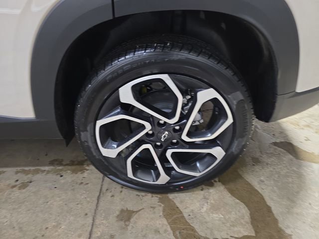 New 2026 Chevrolet Trax RS w/ Driver Confidence Package image 32