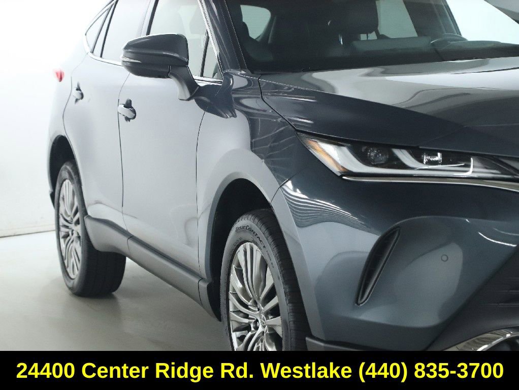 Used 2022 Toyota Venza XLE AWD/4WD image 9