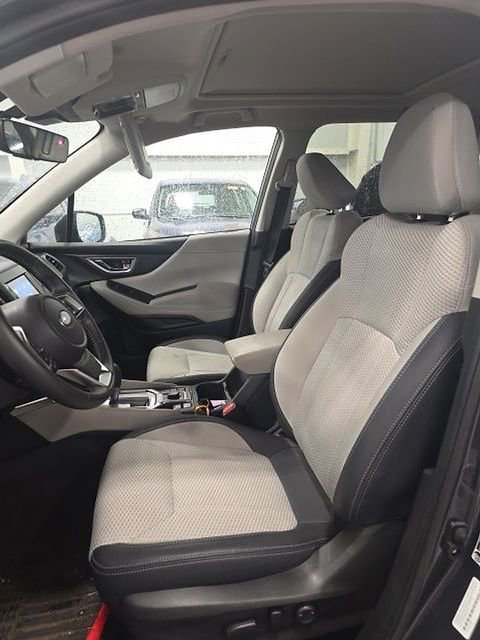 Used 2024 Subaru Forester Premium image 9
