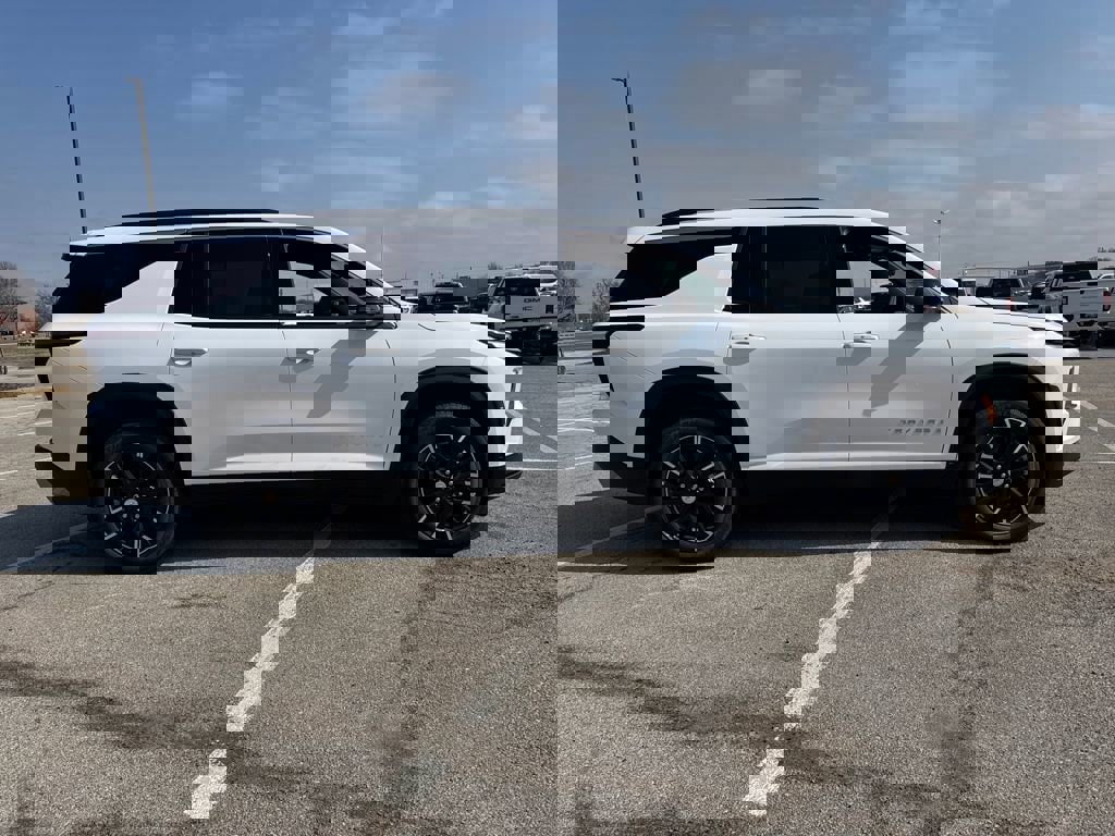 New 2026 Chevrolet Traverse LT w/ Sun and Wheel Package image 7