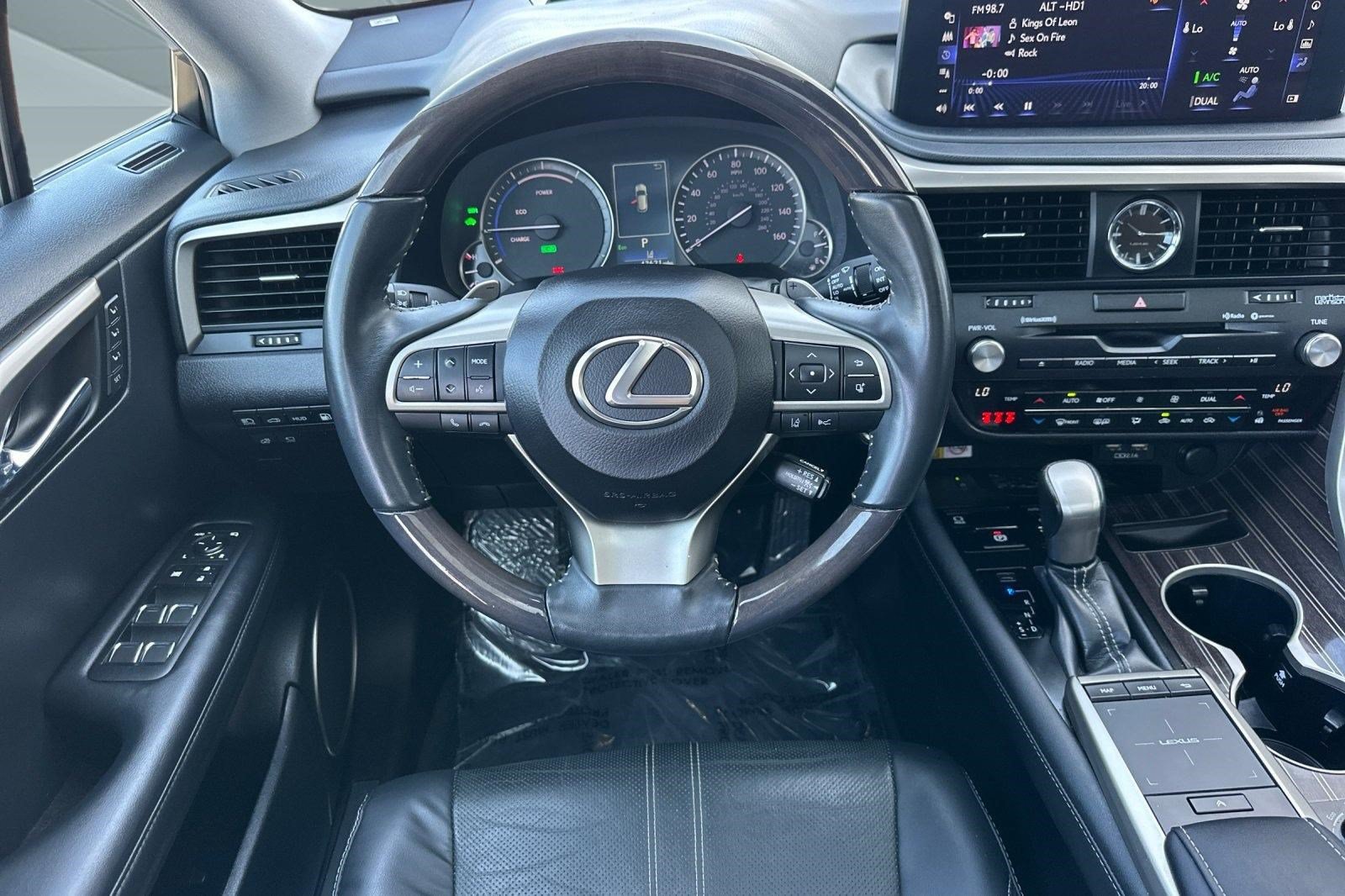 Used 2022 Lexus RX 450h AWD w/ Luxury Package image 31