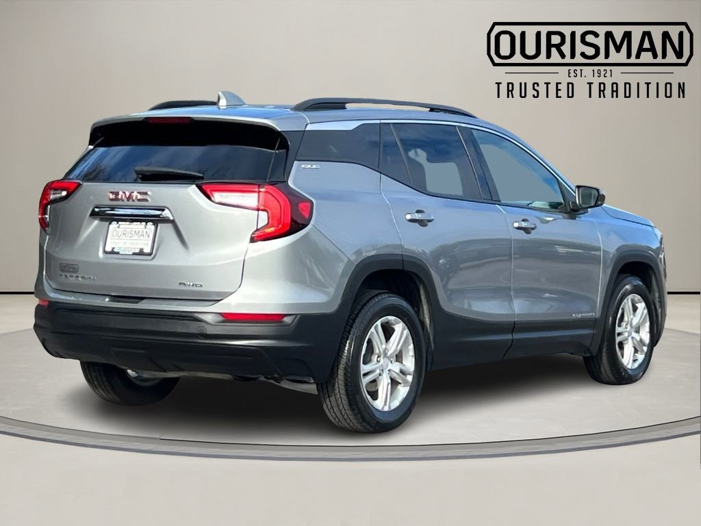 Used 2023 GMC Terrain SLE w/ Driver Convenience Package image 5