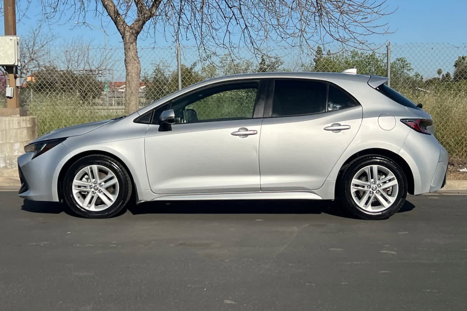 Used 2019 Toyota Corolla SE image 5