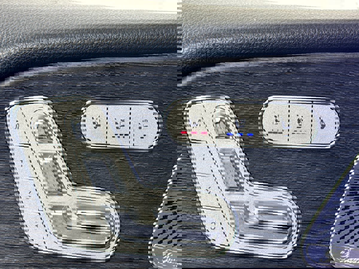 Used 2024 Mercedes-Benz GLS 450 4MATIC image 27