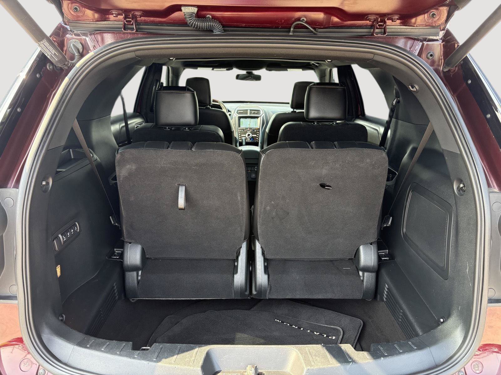 Used 2018 Ford Explorer Platinum AWD/4WD image 25