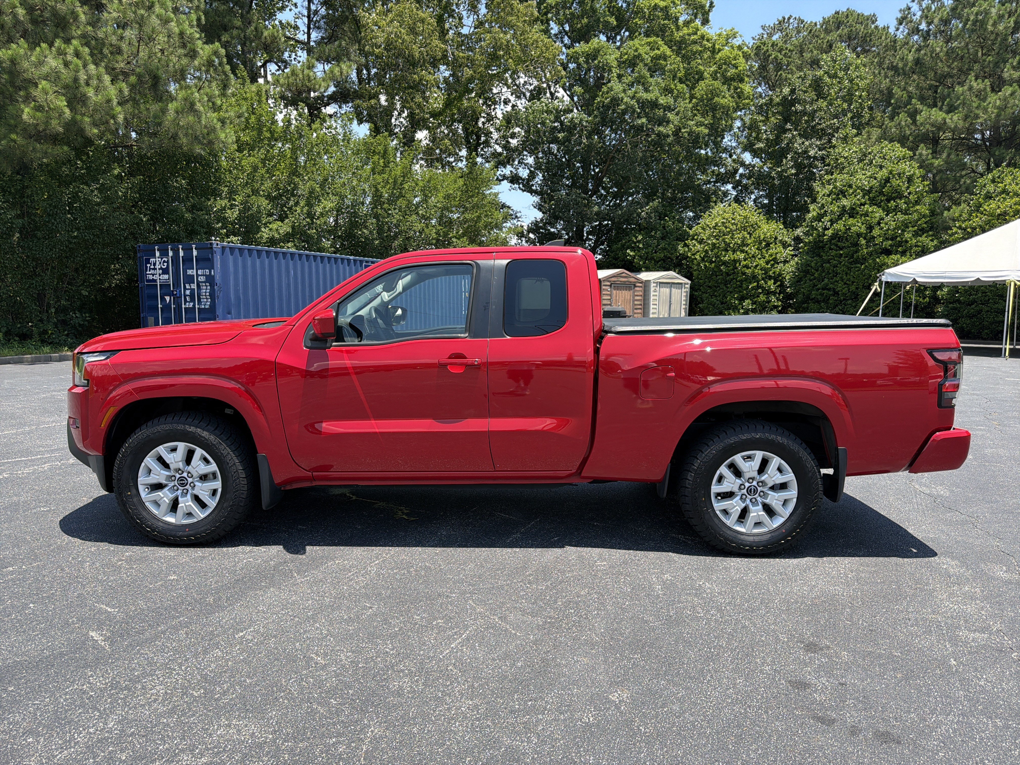 Used 2022 Nissan Frontier SV w/ Technology Package RWD image 8