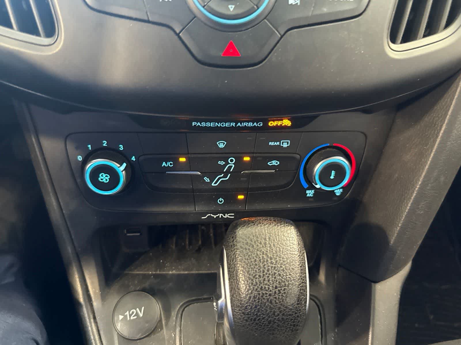 Used 2018 Ford Focus SE FWD image 28