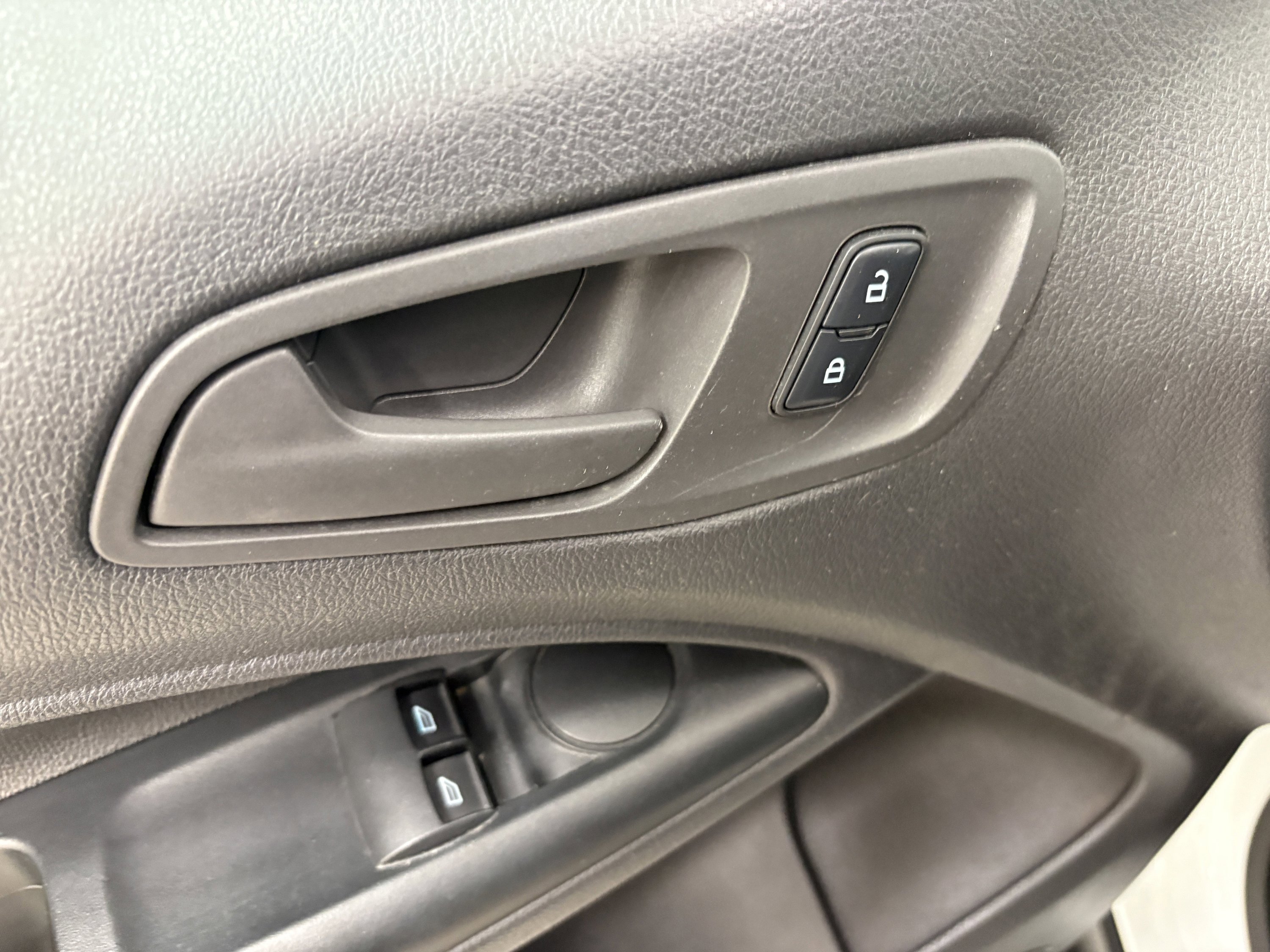 Used 2018 Ford Transit Connect XL FWD image 22