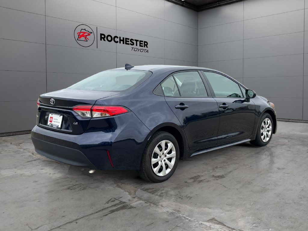 Used 2025 Toyota Corolla LE FWD image 5