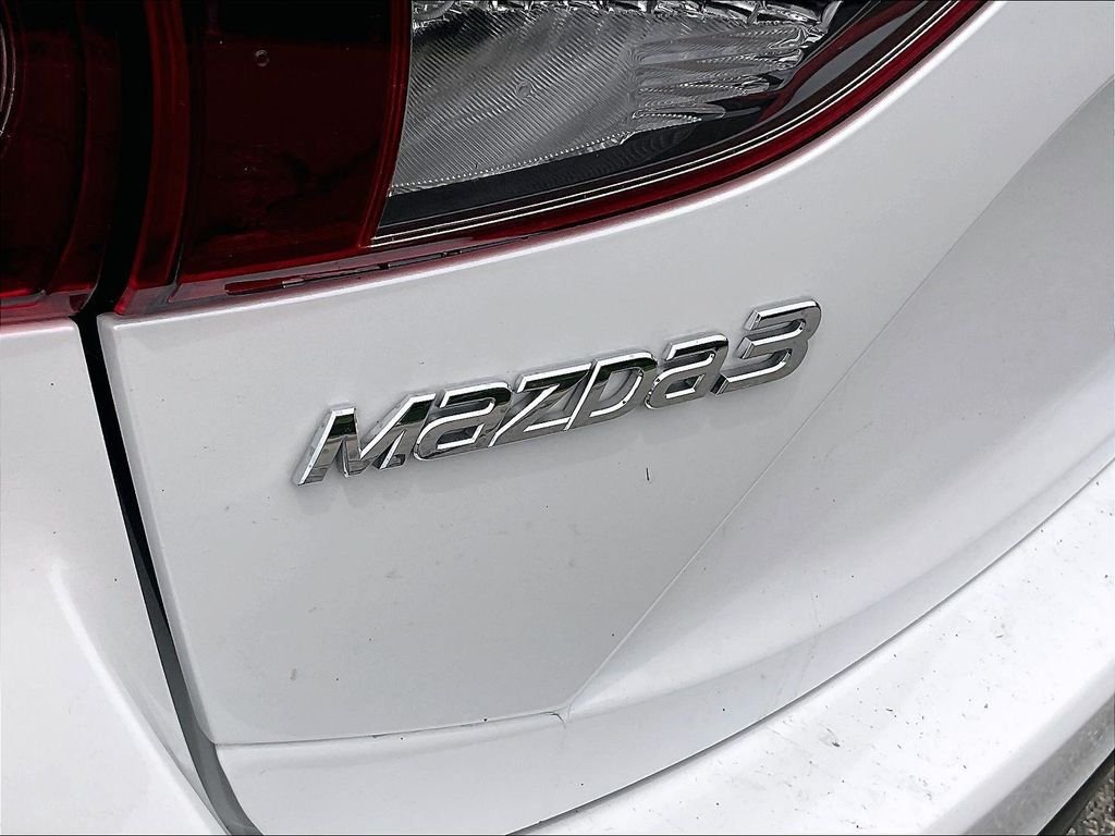 Used 2016 MAZDA MAZDA3 i Touring w/ Popular Equipment Package FWD image 27