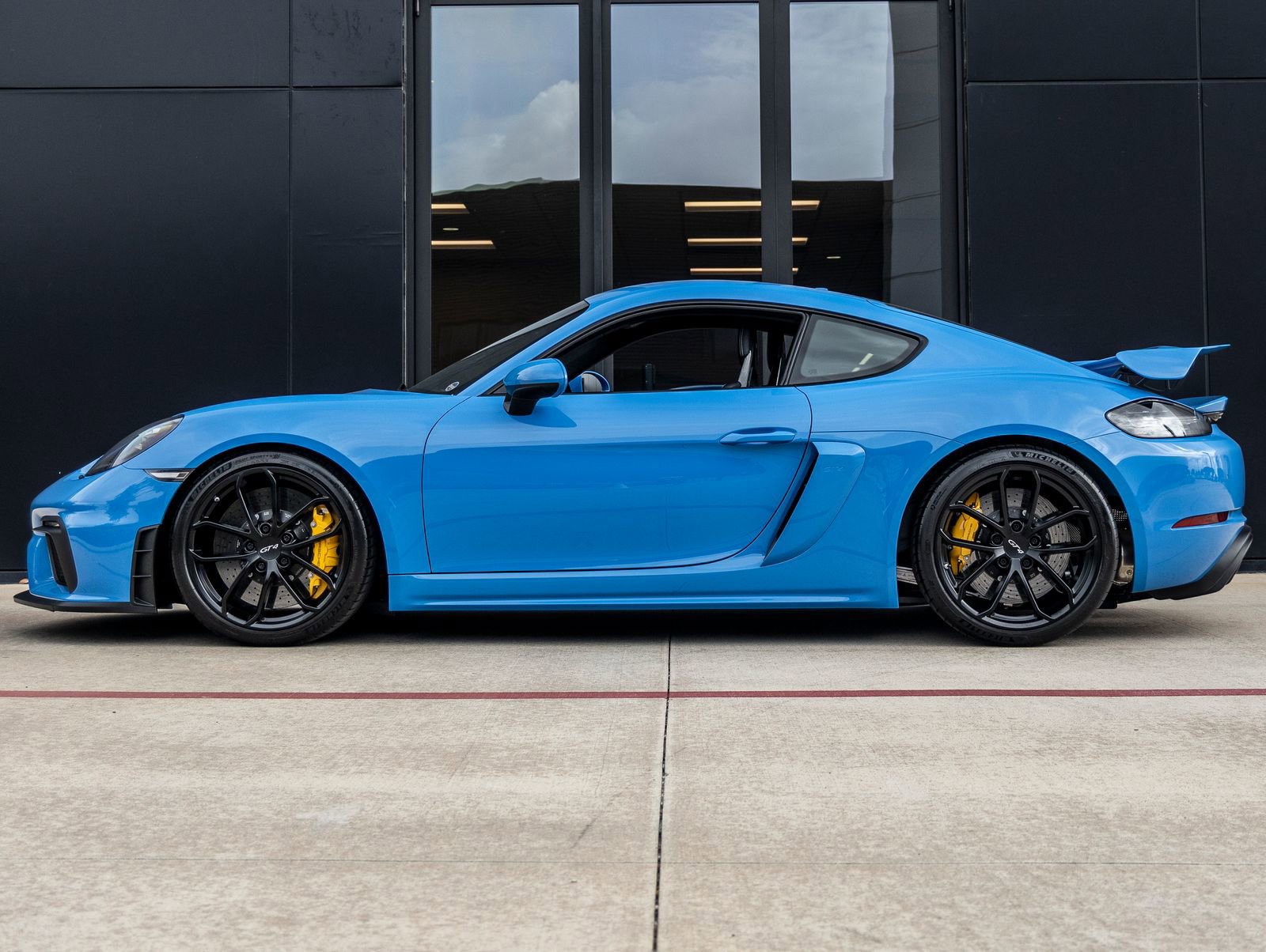 Certified 2023 Porsche 718 Cayman GT4 video 2